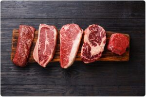 How do you choose a good steak to prep up at home?