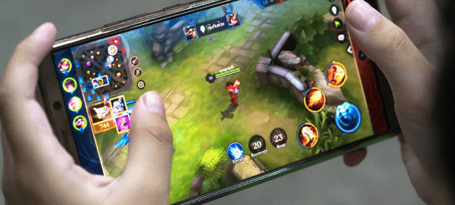 10 Game Yang Bisa Mabar Sama Teman-Teman Saat Nongkrong